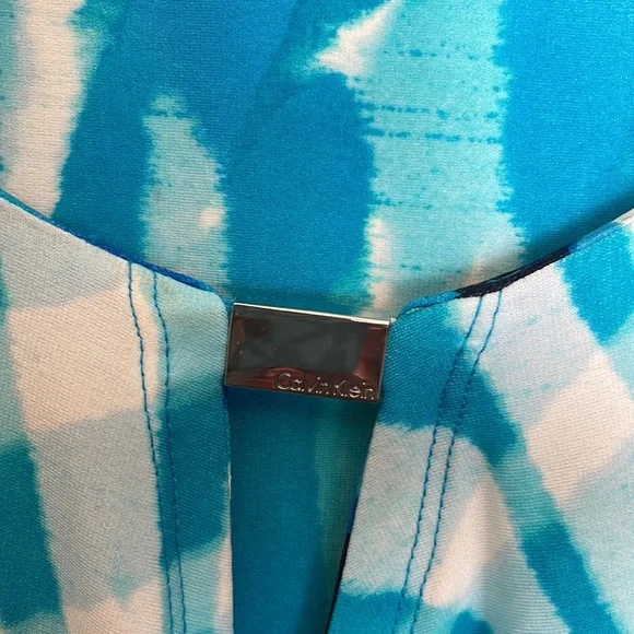 Top - Picture 3 of 4